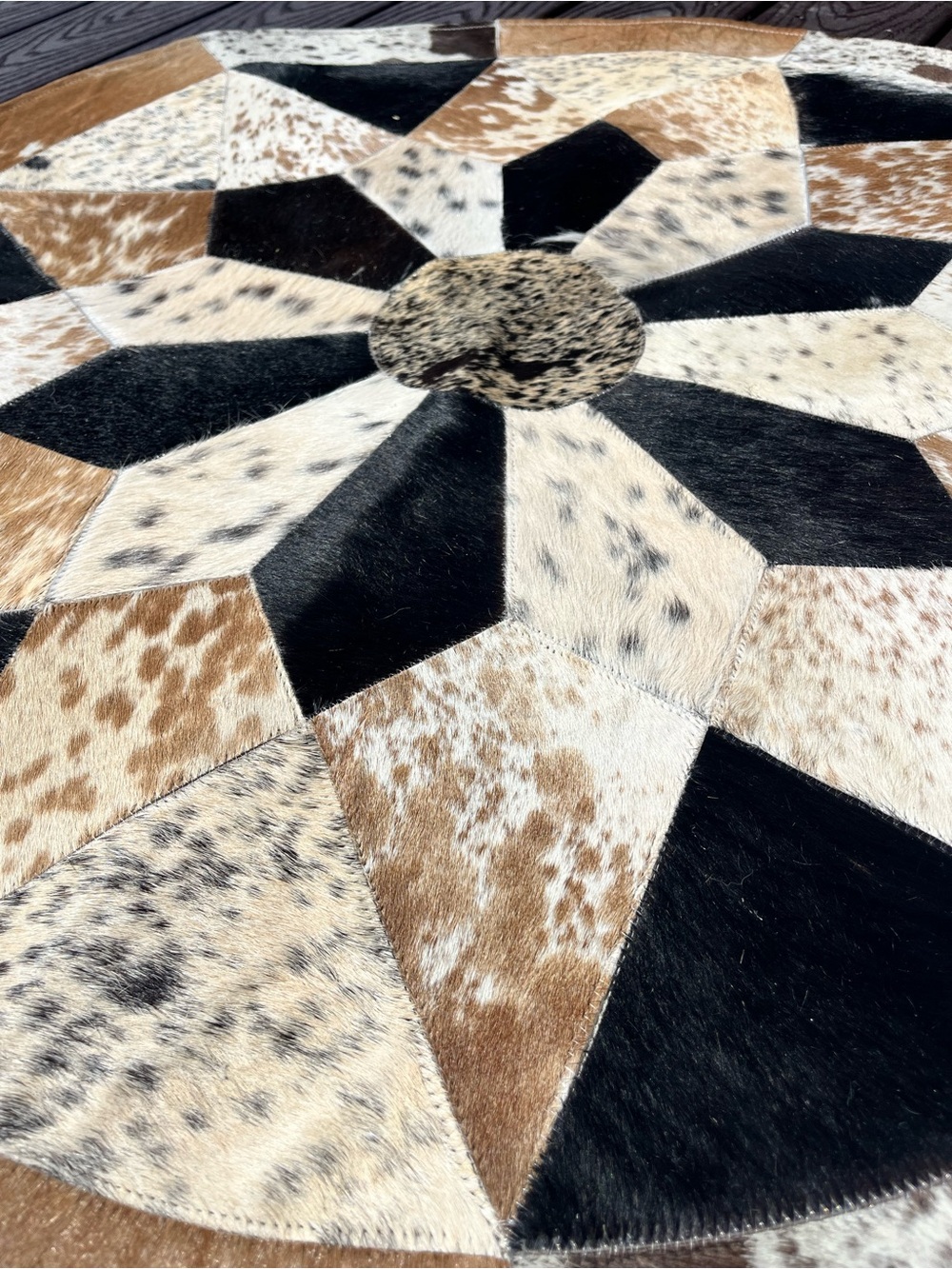 Cowhide Starburst Rug, Decor - 3’